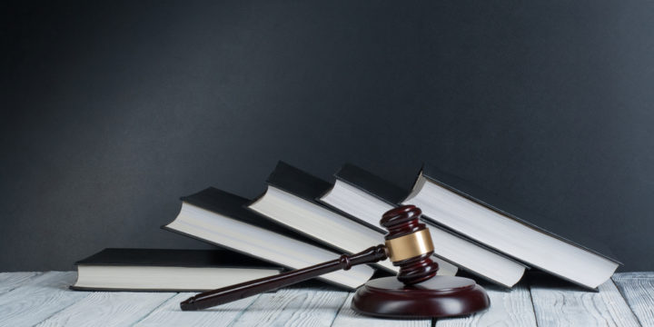 What Does a Civil Litigation Lawyer Do?